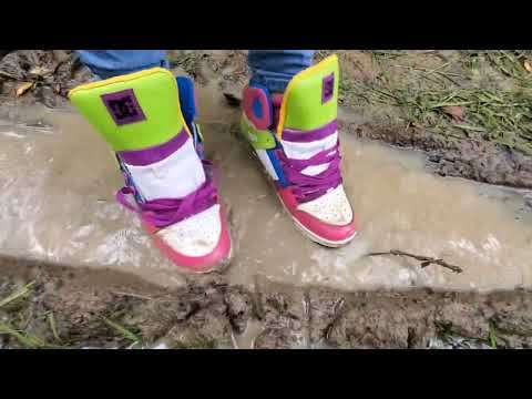 Extremely loose DC hightop mudding