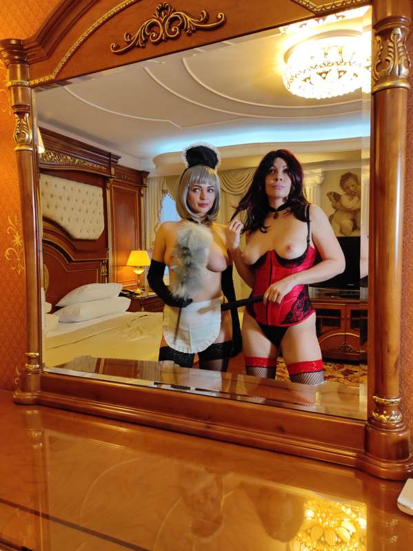 Some more photos from shooting with Natalie and Nicole...
