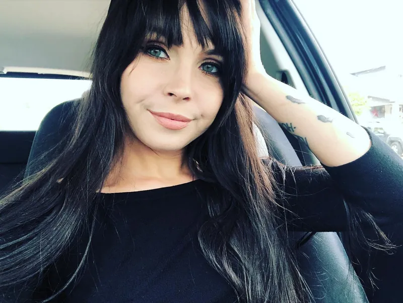 𝒷𝑒𝒽𝒾𝓃𝒹 𝓉𝒽𝑒 𝓈𝒸𝑒𝓃𝑒𝓈 𝓊𝓅𝒹𝒶𝓉𝑒 🖤